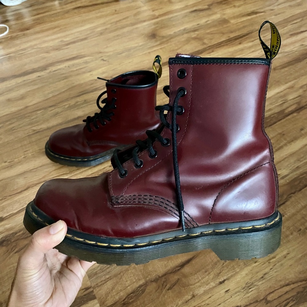 Dr. Martens 1460 8-eye boot - Cherry red